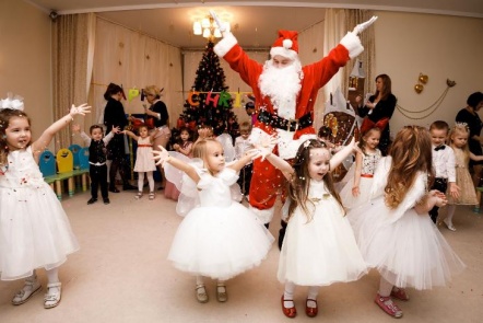 В Башкирии родителям разрешат присутствовать на новогодних утренниках в детсадах только с QR-кодом