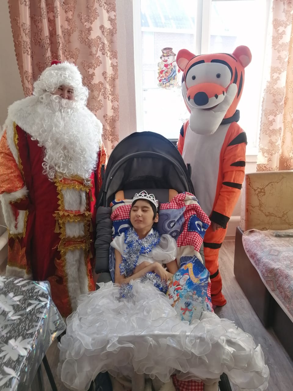 Поздравили детей-инвалидов в Сибае с Новым годом, 29.12.2021