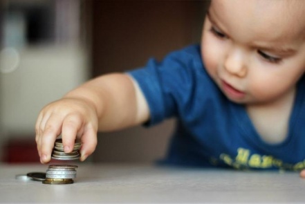 О задержке ежемесячной денежной выплаты на третьего или последующего ребенка в возрасте до трех лет