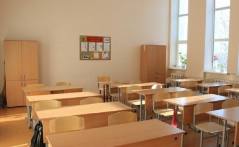 Школы в Уфе полностью закроют для посторонних
